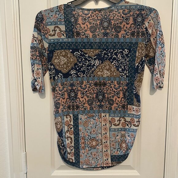 Womens Boho Patchwork Print Top S Emi & Joe Keyhole Neck 3/4 Sleeve Polyester/Sp - Picture 3 of 9